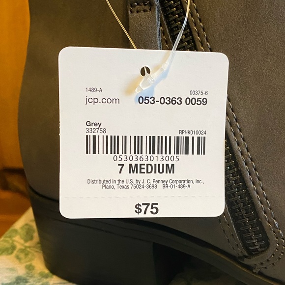 Women’s Worthington Brookdale Memory Foam Ankle Boots - Picture 6 of 6